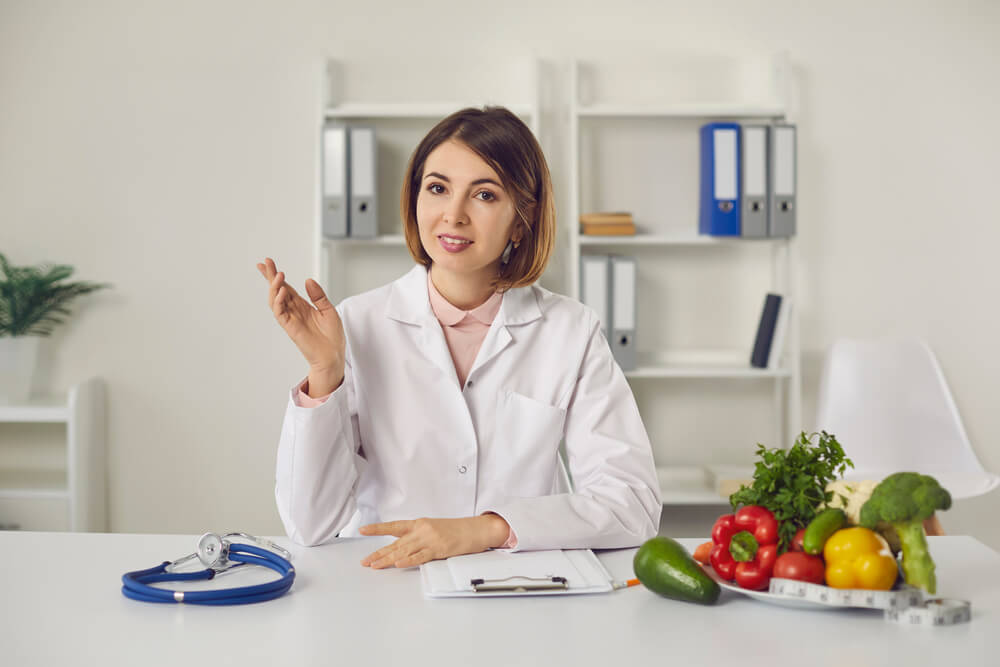 doctor with healthy food